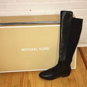 NWT✨ Michael Kors Bromley Flat Boot